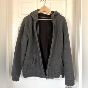 Design United sherpa hoodie